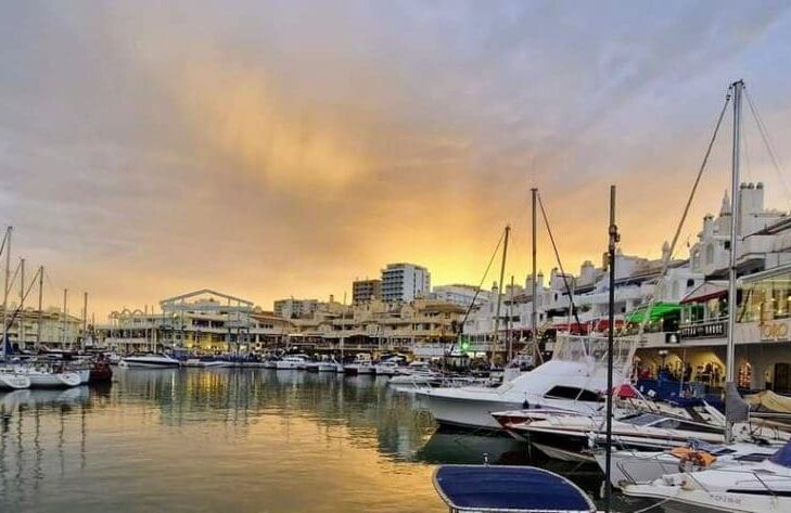 Benalmádena – komfort, widoki i styl życia na Costa del Sol