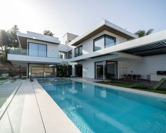 villa esmeralda - ready to move in!