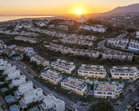 lyra residences