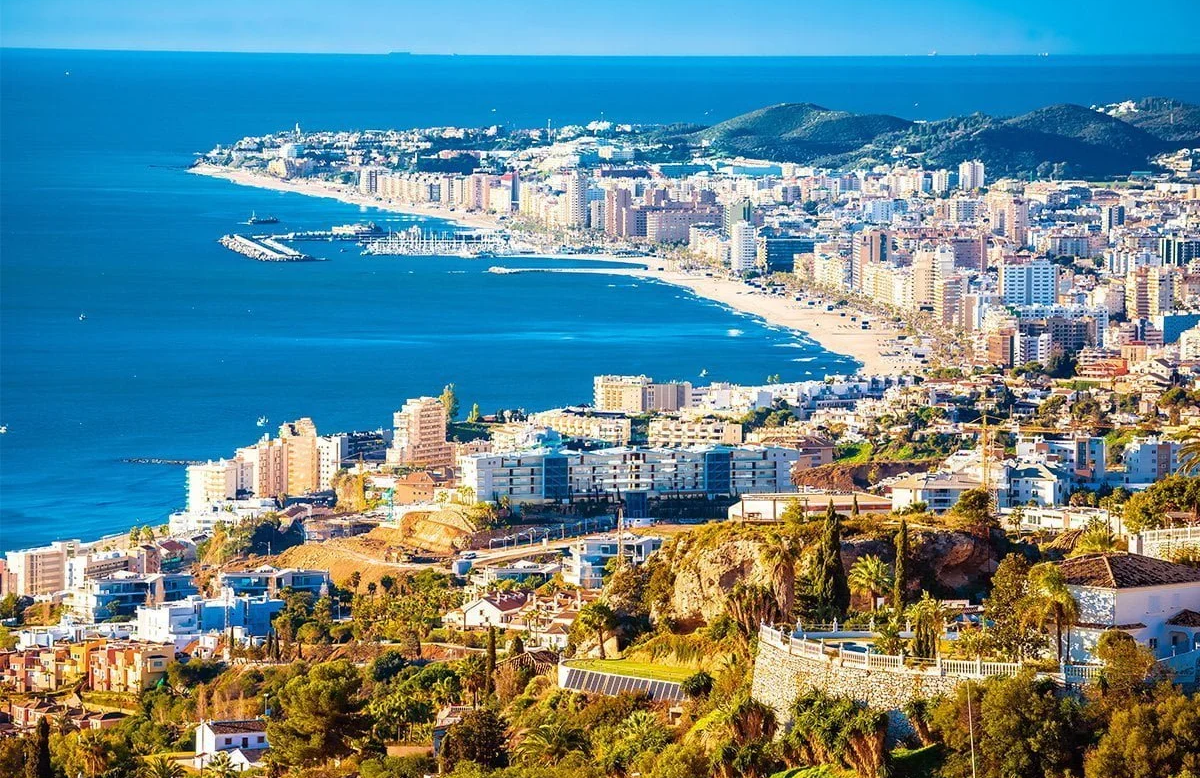 Fuengirola – komfort życia i nadmorska energia